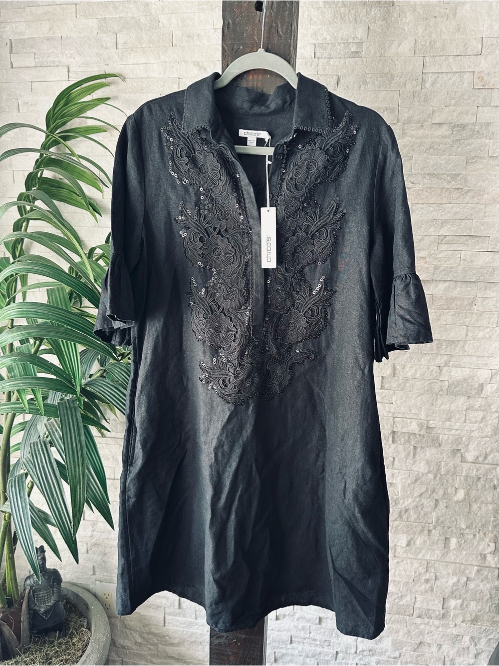 Chico's Black Embroidered V-Neck Short Dress Bead Sequin Dress Size 8 New Tags